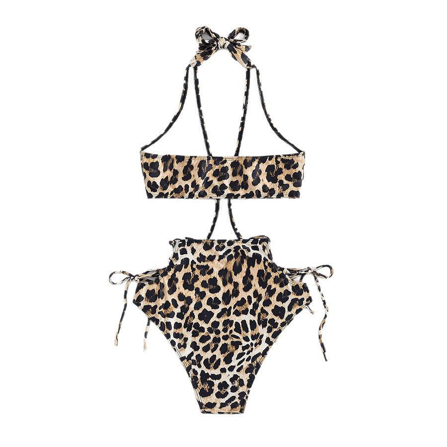 Women’s Triangle Bikini with fashionable lacing details Mune Fashion
