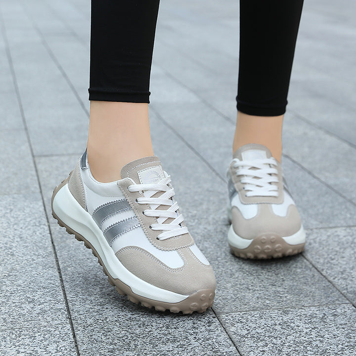 Ladies nan retro-oriented city sneaker with chunky sole, padded comfort insole and suede trim Mune Fashion