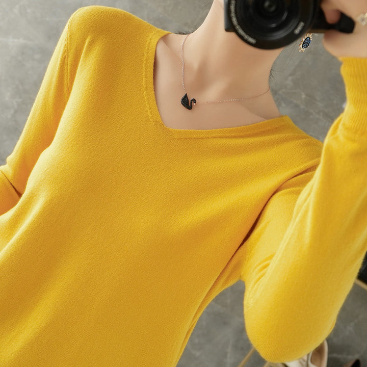 Women light V-neck cashmere-look fine knit sweater Mune Fashion