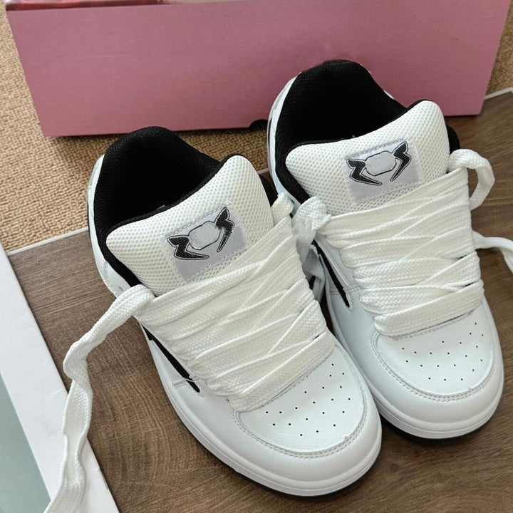 Women's Sporty Sneakers with Breathable Upper Material and Non-Slip Sole Mune Fashion