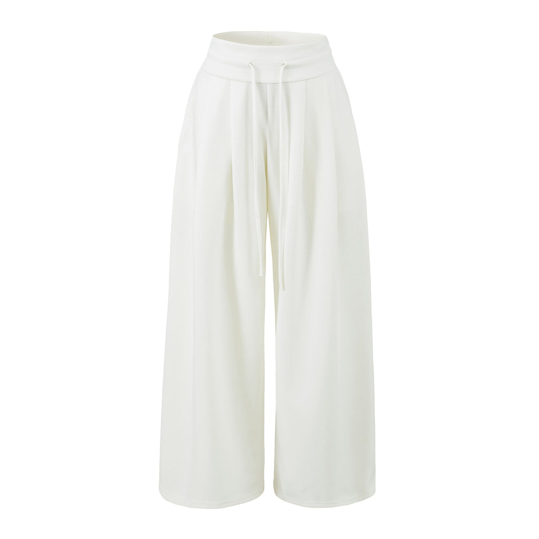 Women's wide culotte sweatpants with high waistband, drawstring and dividing seams