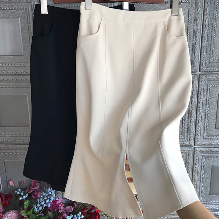 Women’s midi skirt with high waistband, dividing seams and central slit Mune Fashion