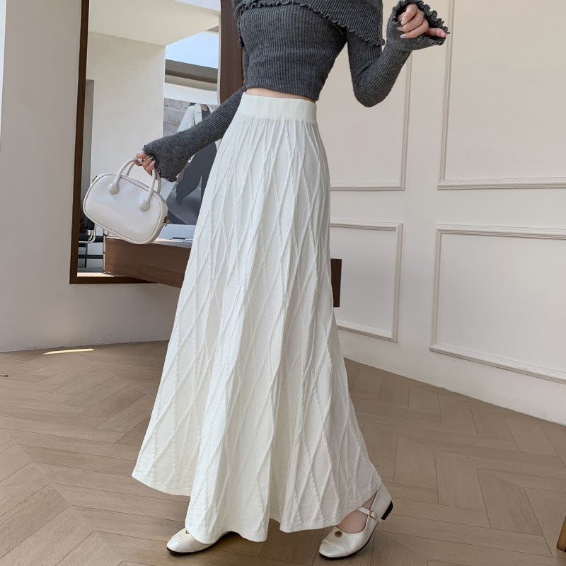 Ladies maxi skirt with sophisticated diamond pattern Mune Fashion