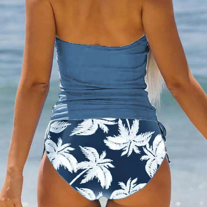 Ladies trendy bikini set with palm motif Mune Fashion