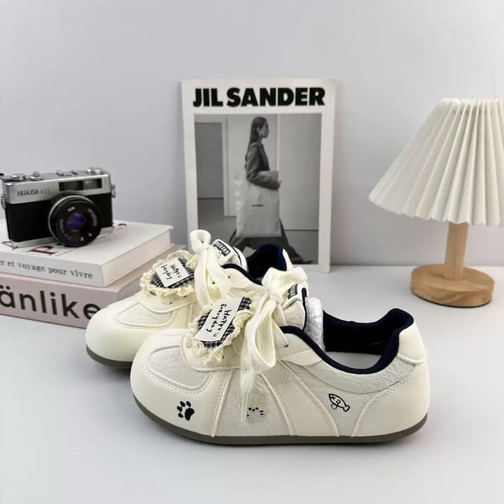 Women's sneakers with playful animal design and comfortable sole Mune Fashion