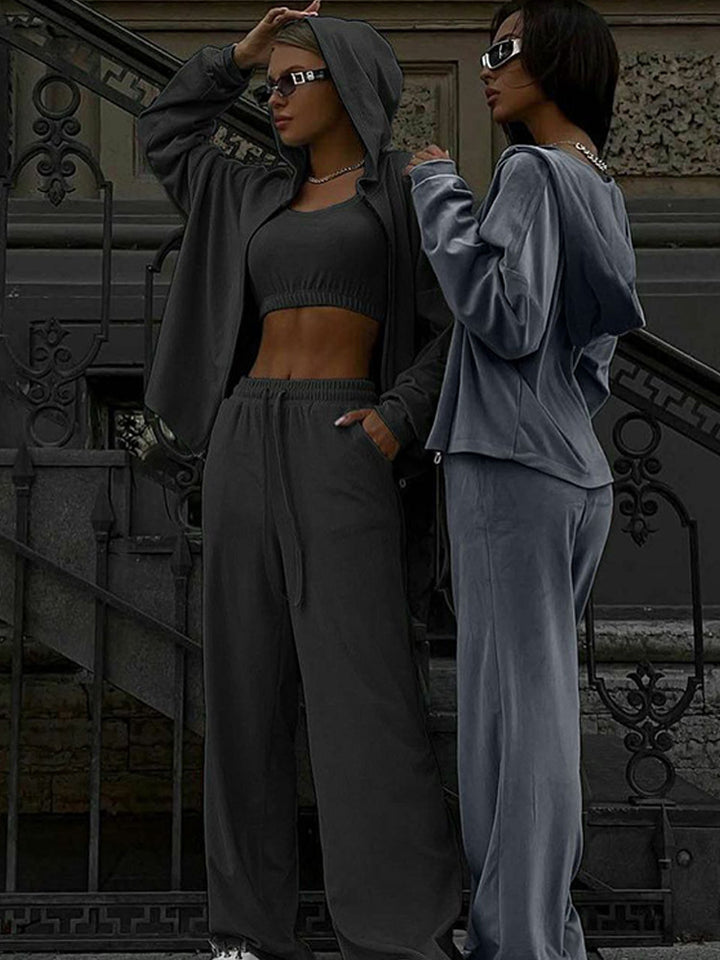 Women's soft velvet lounge set with short zipper, extra long drawstrings, and high-cut comfort pants Mune Fashion