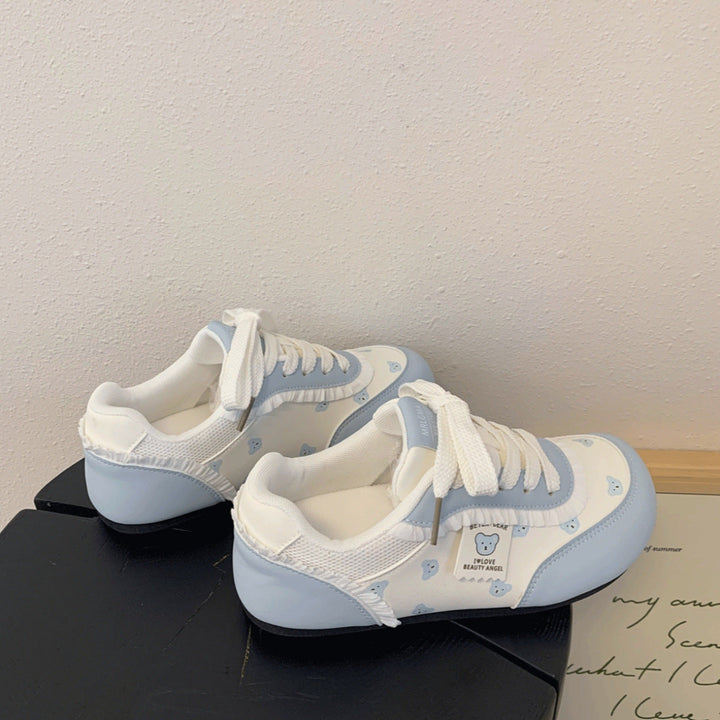Women's sneakers with cute bear design and comfortable sole Mune Fashion