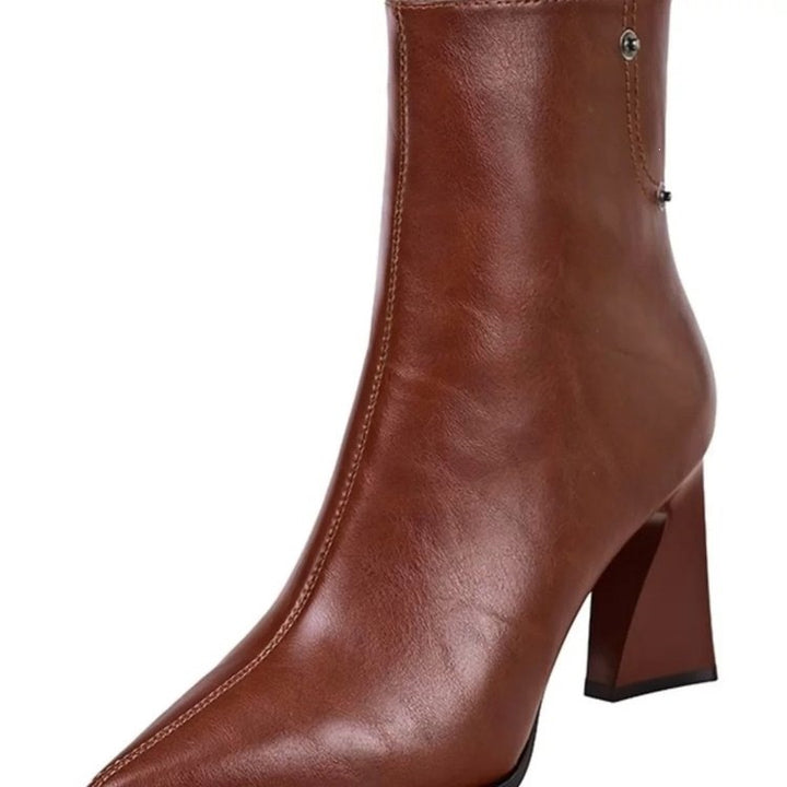 Women's Elegant Ankle Boots with Pointed Toe and Zipper Mune Fashion