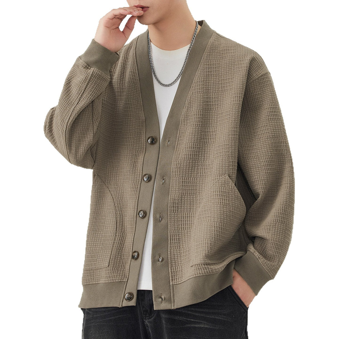 Men's textured knit cardigan with V-neck and patch pockets Mune Fashion