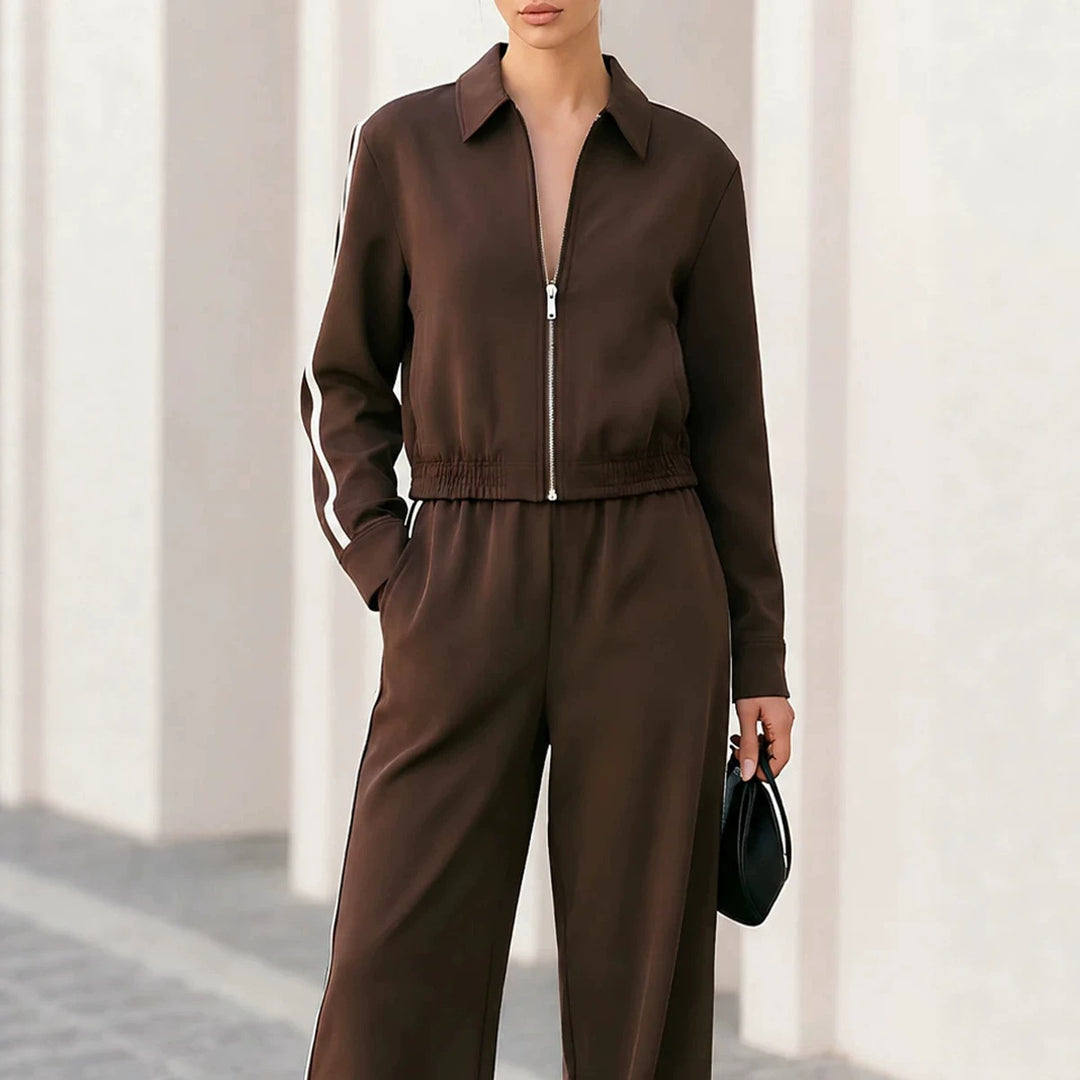 Ladies Sporty Two-Piece Mune Fashion