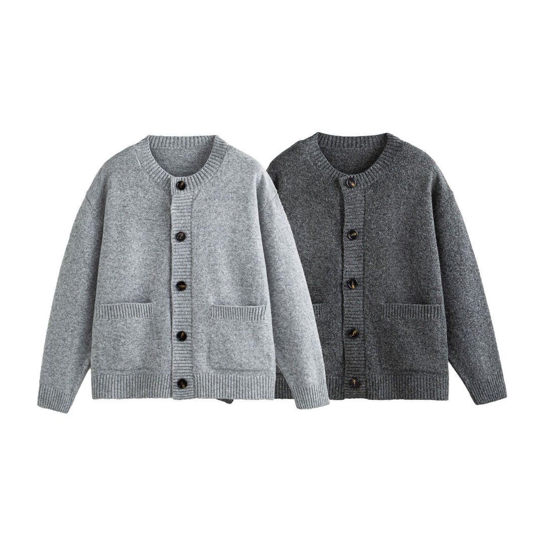 Unisex Chunky Knit Boxy Cardigan with Button Placket, Round Neck and Patch Pockets Mune Fashion