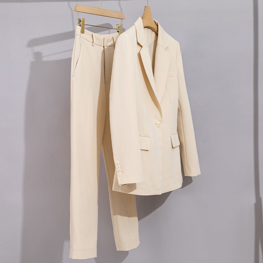 Women's Tailored Midi-Length Business Blazer with Notched Collar and Shaping Darts Mune Fashion