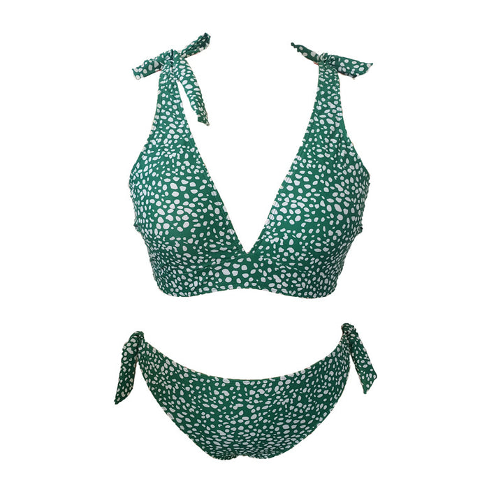 Women's Triangle Bikini with Adjustable Straps and Band Mune Fashion