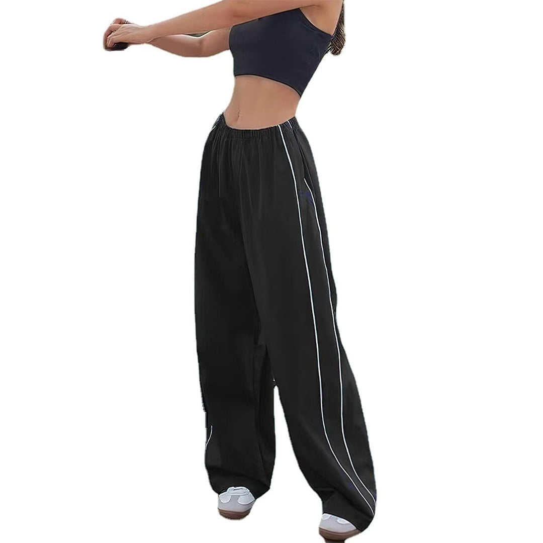 Ladies Sporty Pants with A Wide Cut and Elastic Waistband Mune