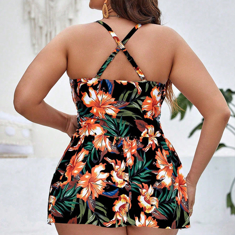 Women's fashionable swimsuit with playful cut Mune Fashion