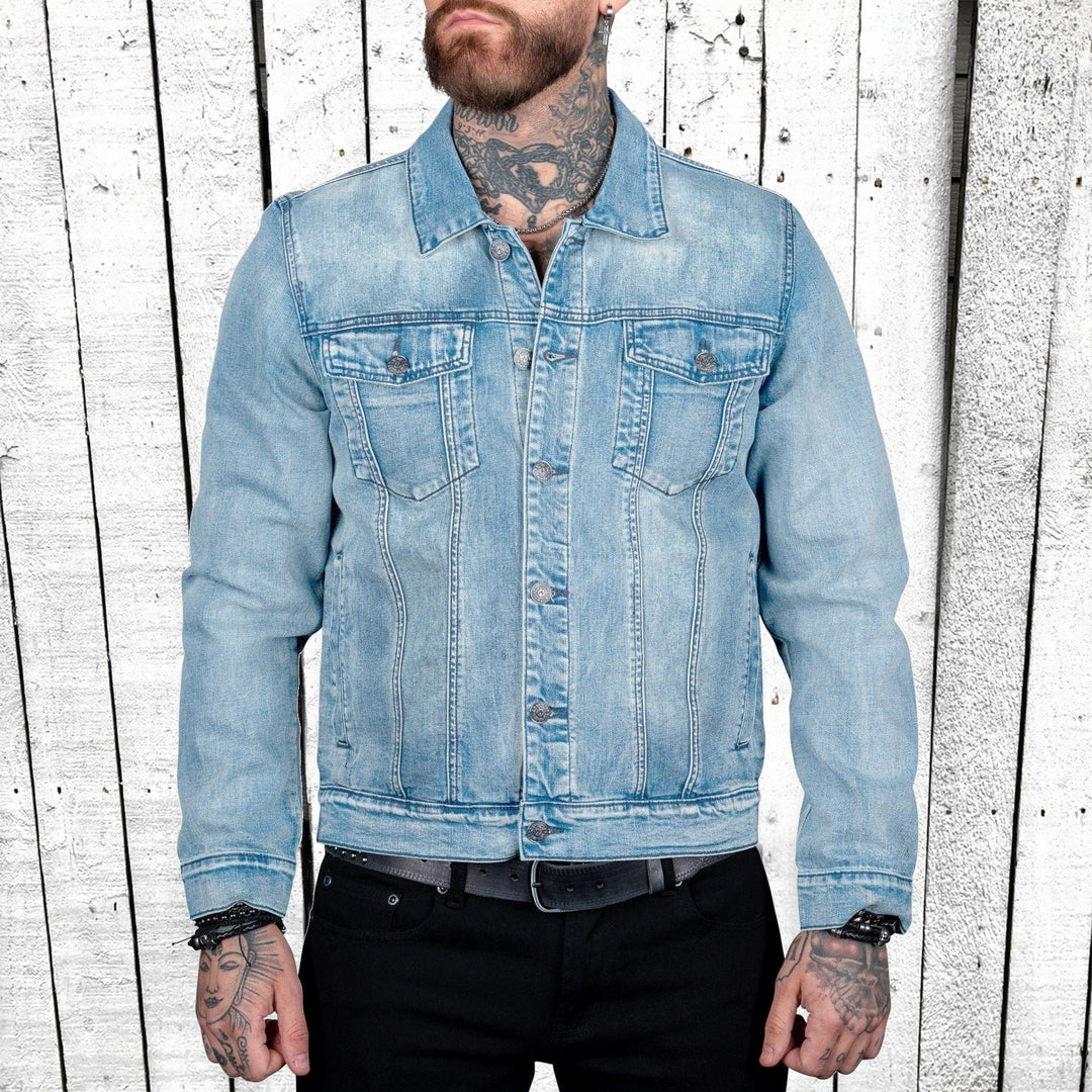 Men's slim fit trucker denim jacket with flap pockets, metal button placket and contrasting stitching Mune Fashion