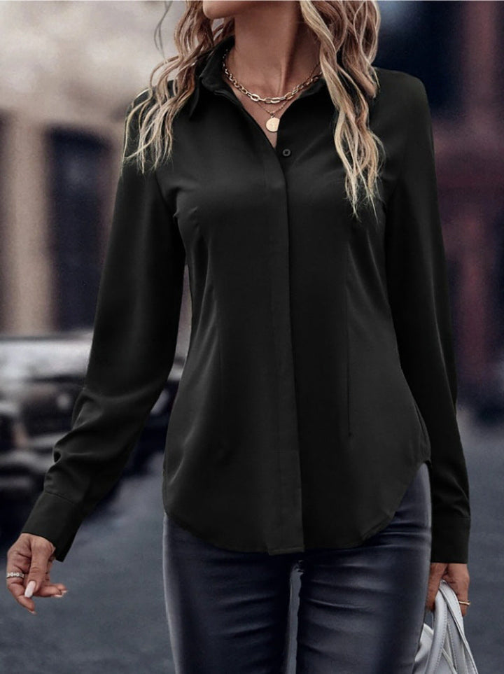 Ladies elegant satin blouse with classic collar and timeless cut Mune Fashion