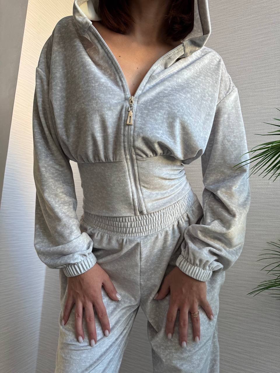Women Tailored Cropped Hoodie Jacket with figure-shaping tube waistband Mune Fashion