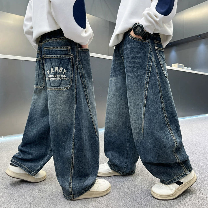 Women's wide-cut jeans with unique details Mune Fashion