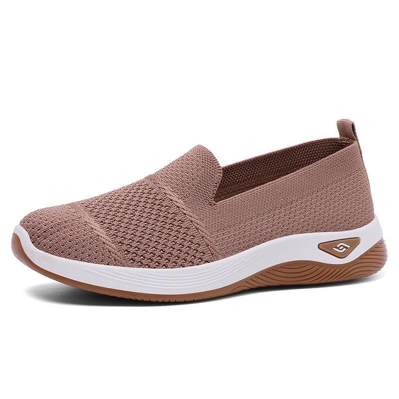 Ladies' elegant knit slippers with reinforced toe cap, flexible cushioning platform, and pull tab Mune Fashion
