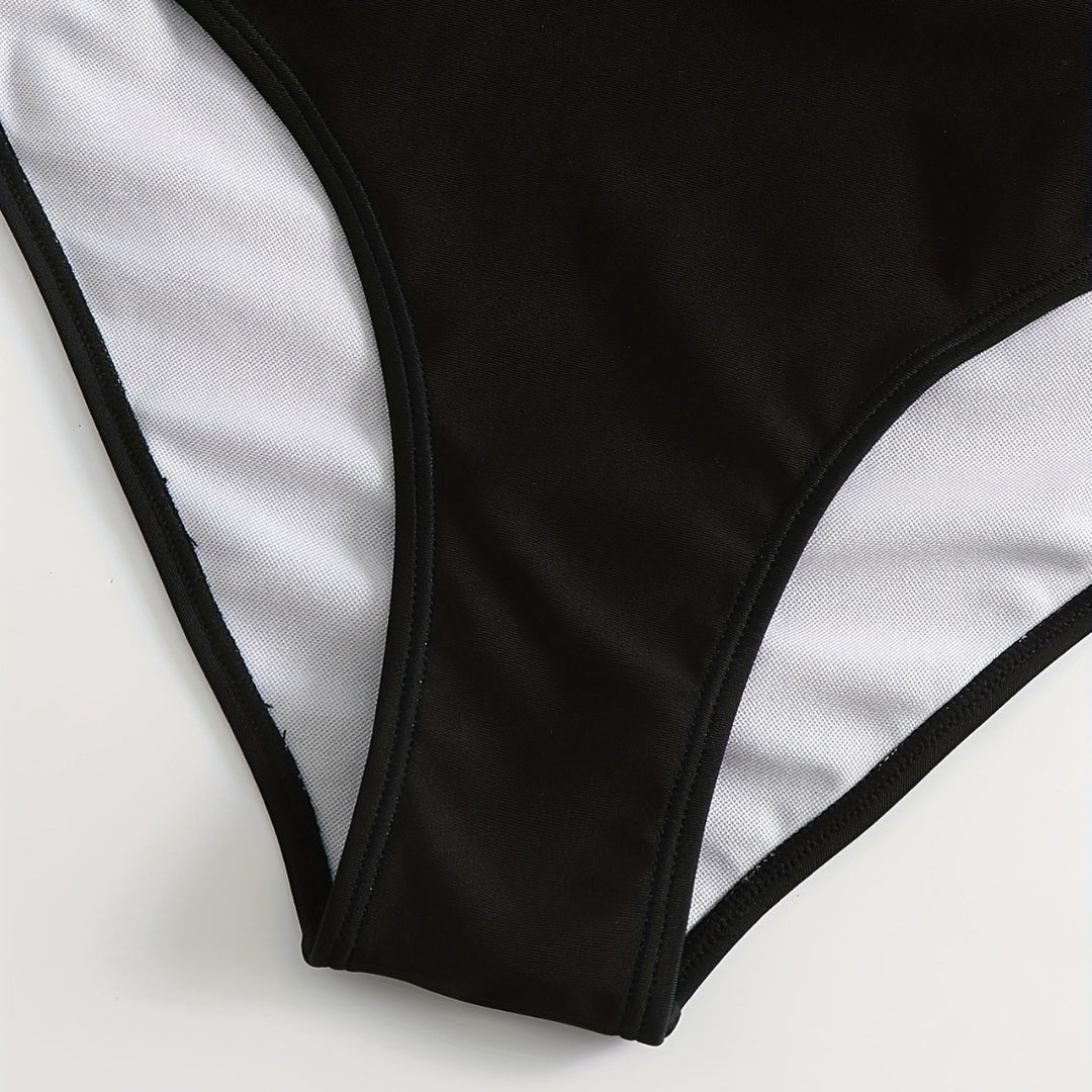 Women's Tankini Set with playful print and stylish details Mune Fashion