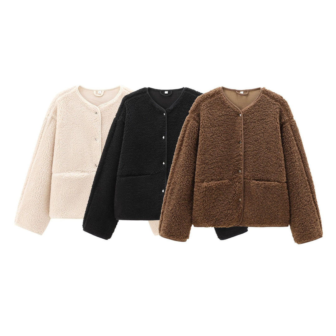 Ladies' short-cut teddy jacket with press stud placket and patch pockets Mune Fashion