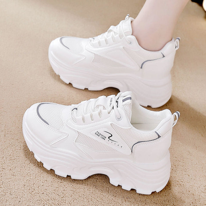 Women's sporty sneakers with cushioning sole and stylish design Mune Fashion