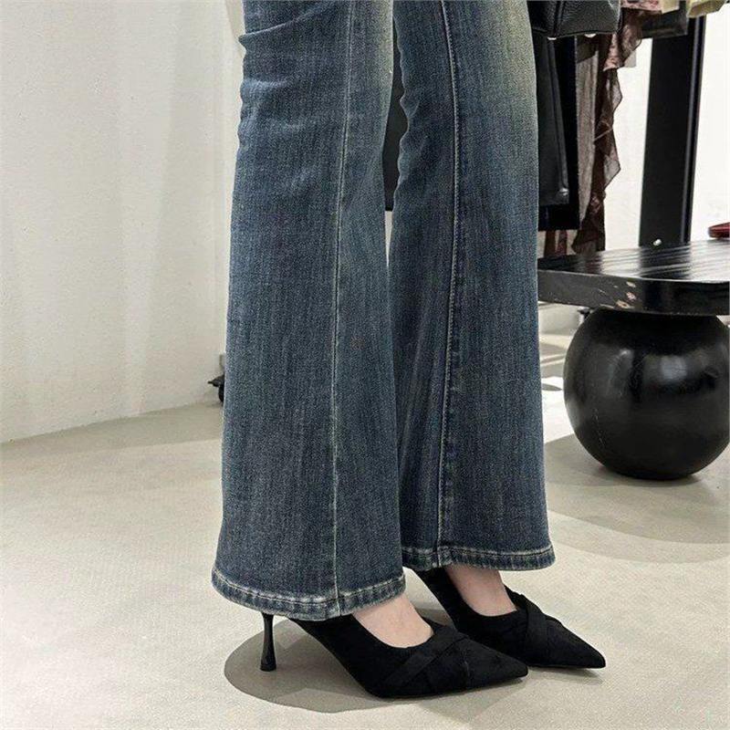 Women's pointed velvet mules with slim stiletto and crossed strap Mune Fashion