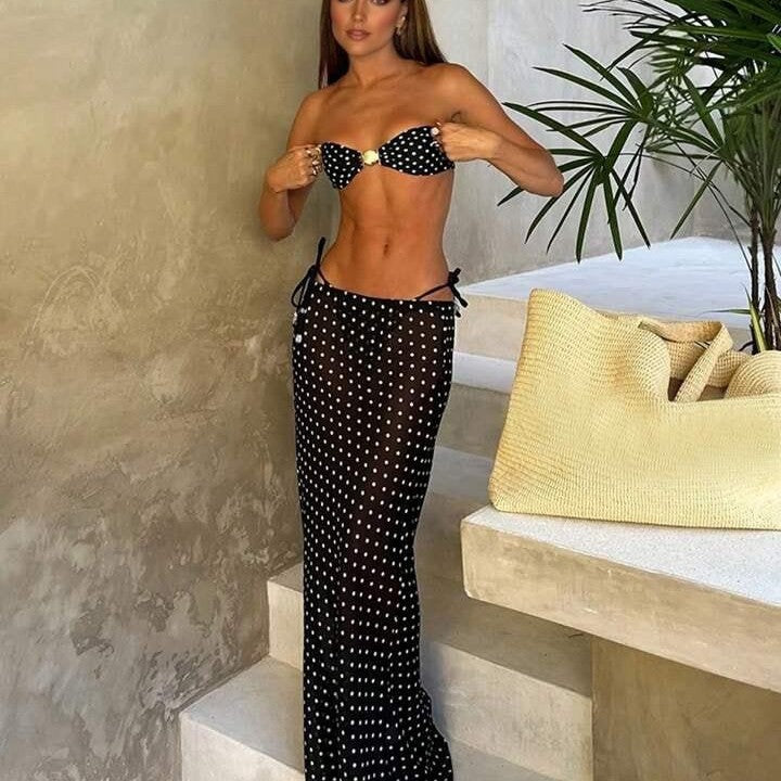Women's bandeau bikini with fashionable cut Mune Fashion