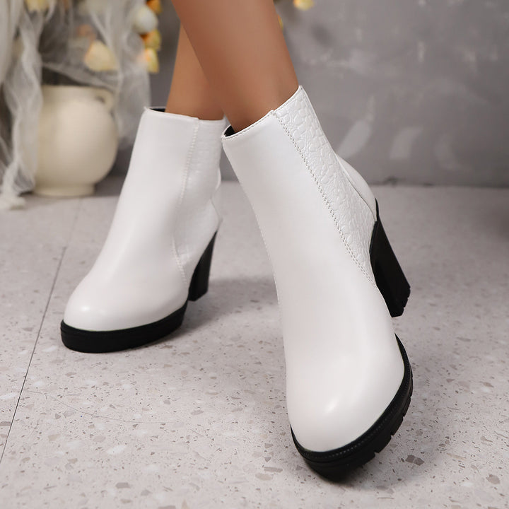 Ladies' elegant ankle boot with mid-high block heel, profiled sole and crocodile embossing Mune Fashion