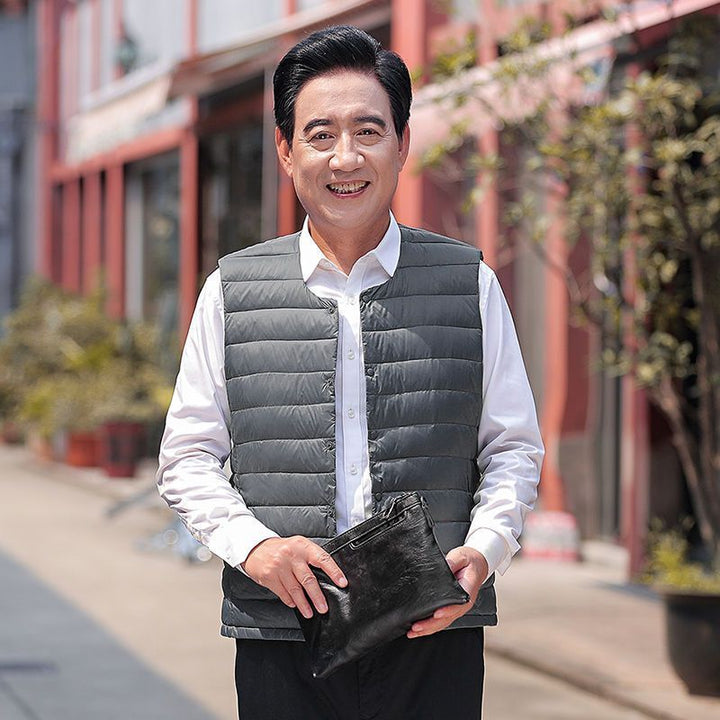 Men's Sleeveless Lightweight Thermal Quilted Vest with Round Neck and Pockets Mune Fashion