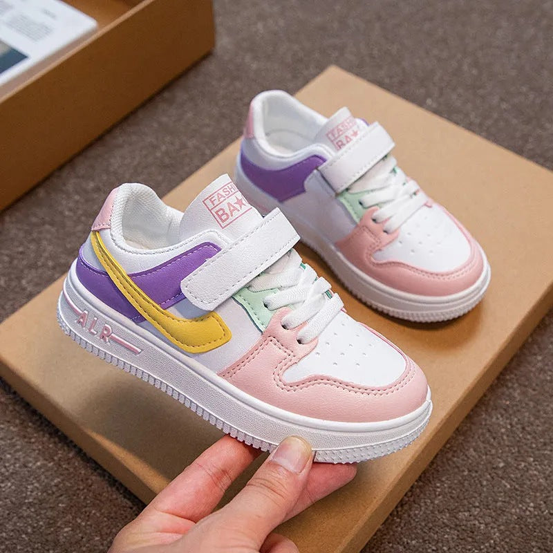 Women's sporty Velcro sneakers with stylish design and breathable surface Mune Fashion