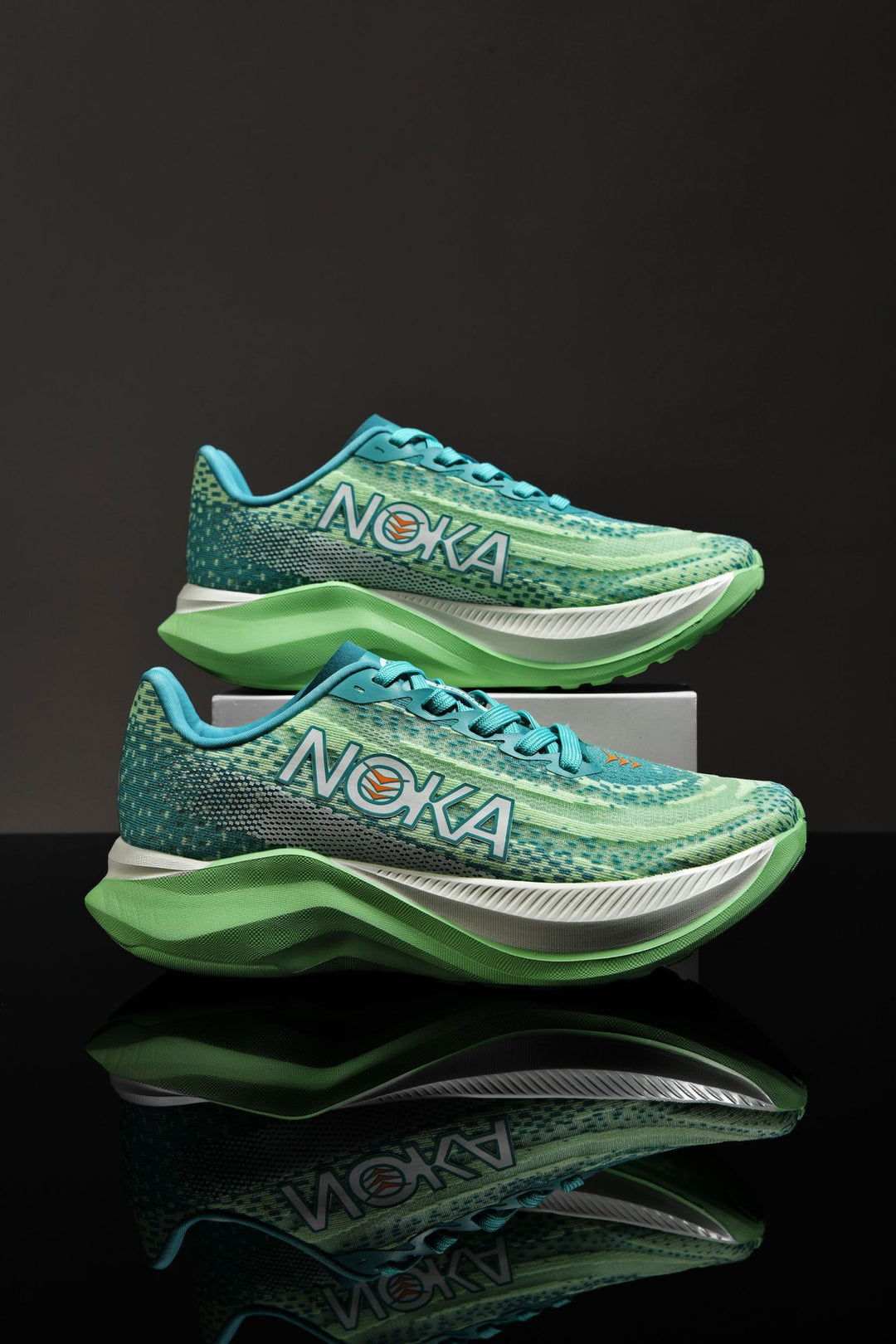 Unisex lightweight road running sneakers with high dynamic rebound midsole and breathable knitted upper Mune Fashion