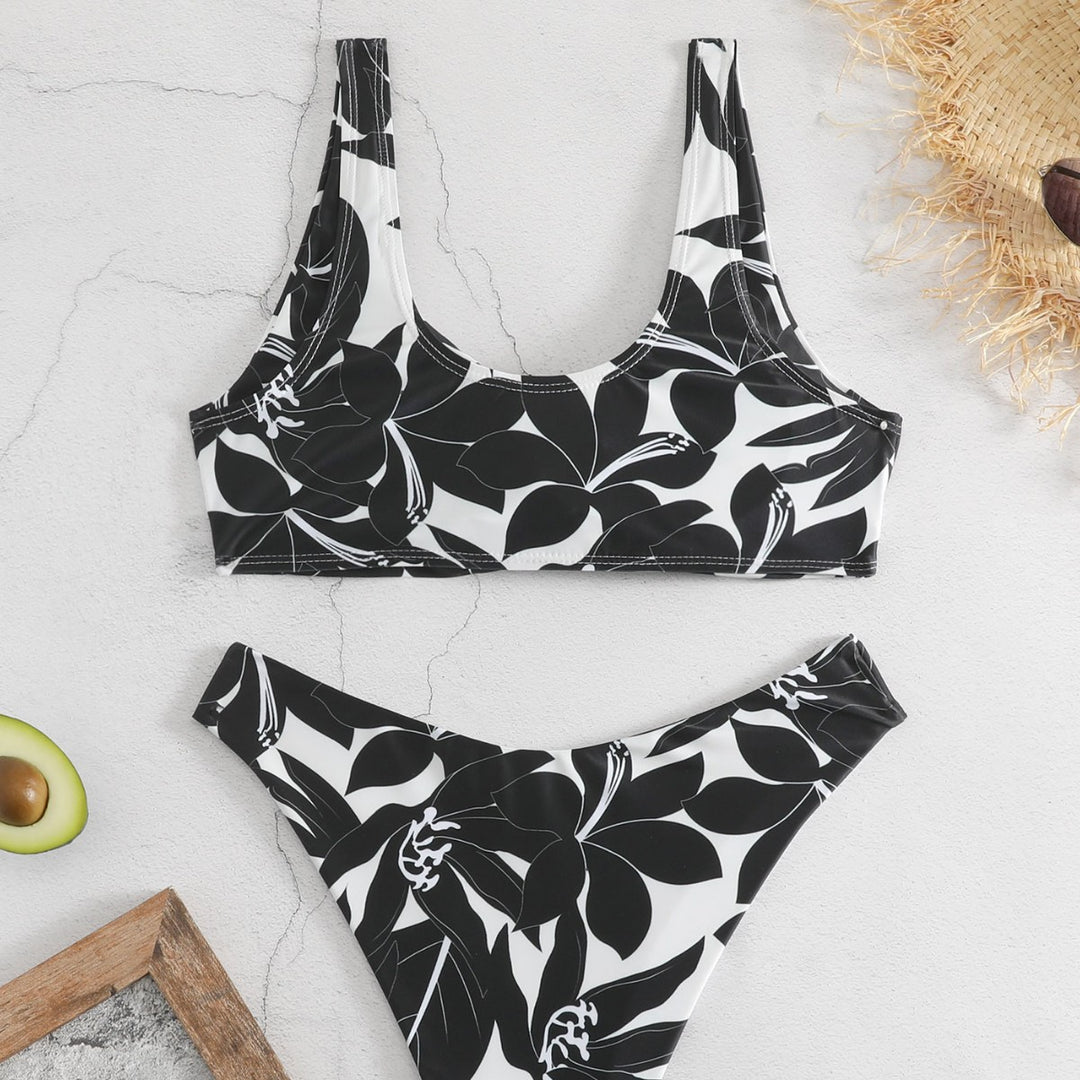 Women Bikini Set with Floral Design Mune Fashion