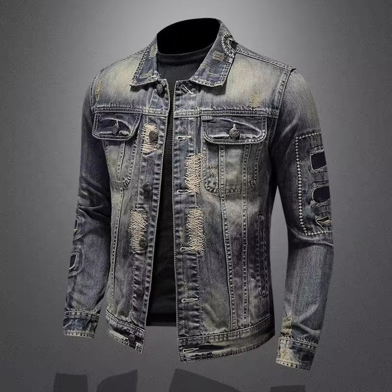 Men's vintage jeans jacket with used effects, destroyed details, and applied chest pockets Mune Fashion