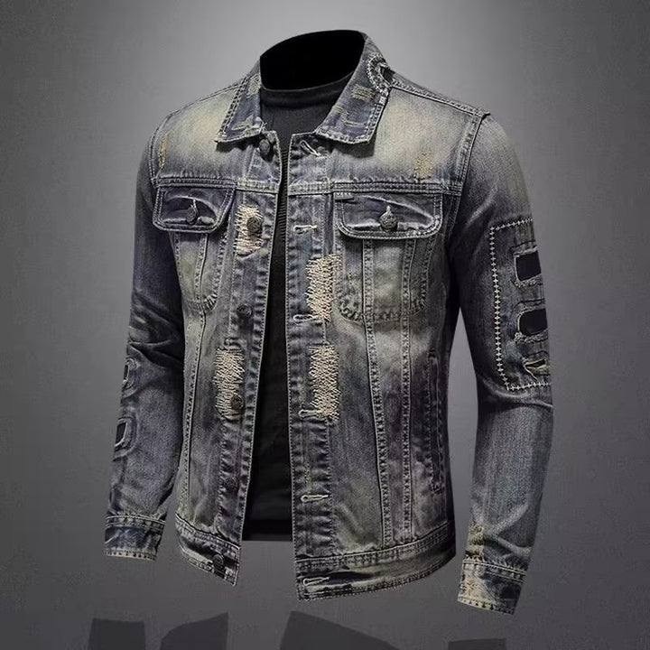Men's vintage jeans jacket with used effects, destroyed details, and applied chest pockets Mune Fashion