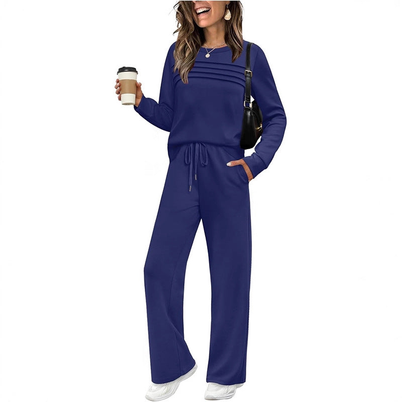 Women’s lounge set made of soft sweat fabric with gathered top and wide-cut joggers Mune Fashion