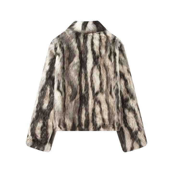 Women's cropped faux fur bolero with voluminous shawl collar and warming inner lining Mune Fashion
