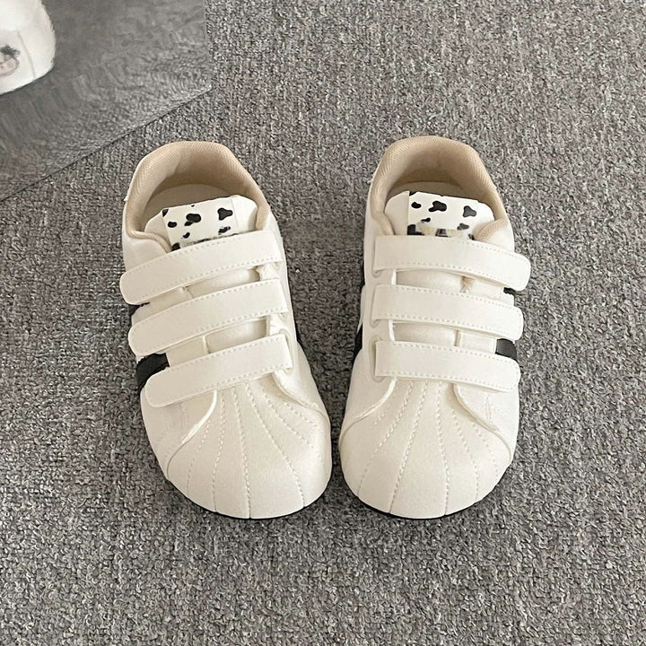 Women's sneakers with practical Velcro fasteners and fun animal designs Mune Fashion