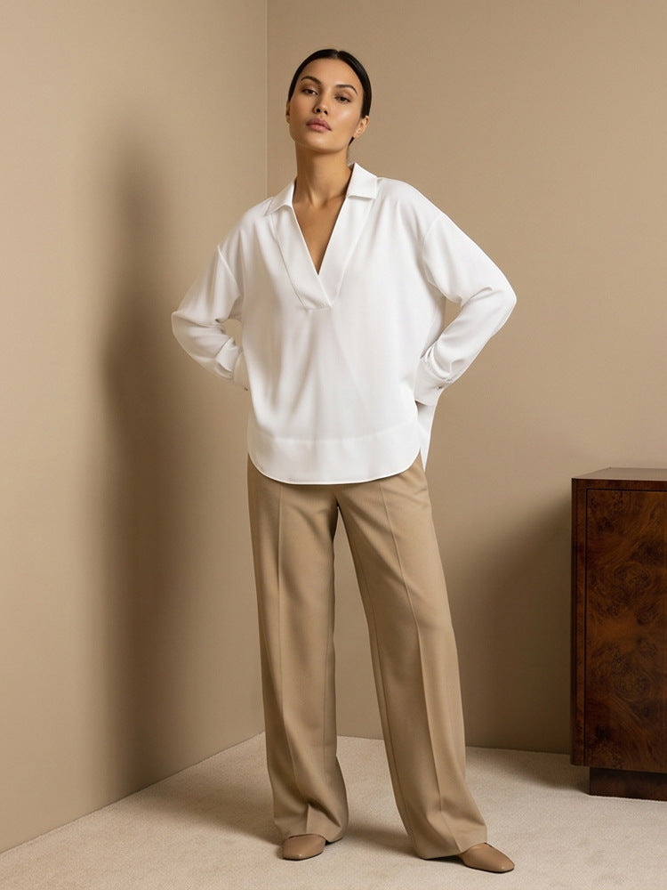 Women's loose-fitting tunic blouse with V-neck, shirt collar, and extended back hem Mune Fashion
