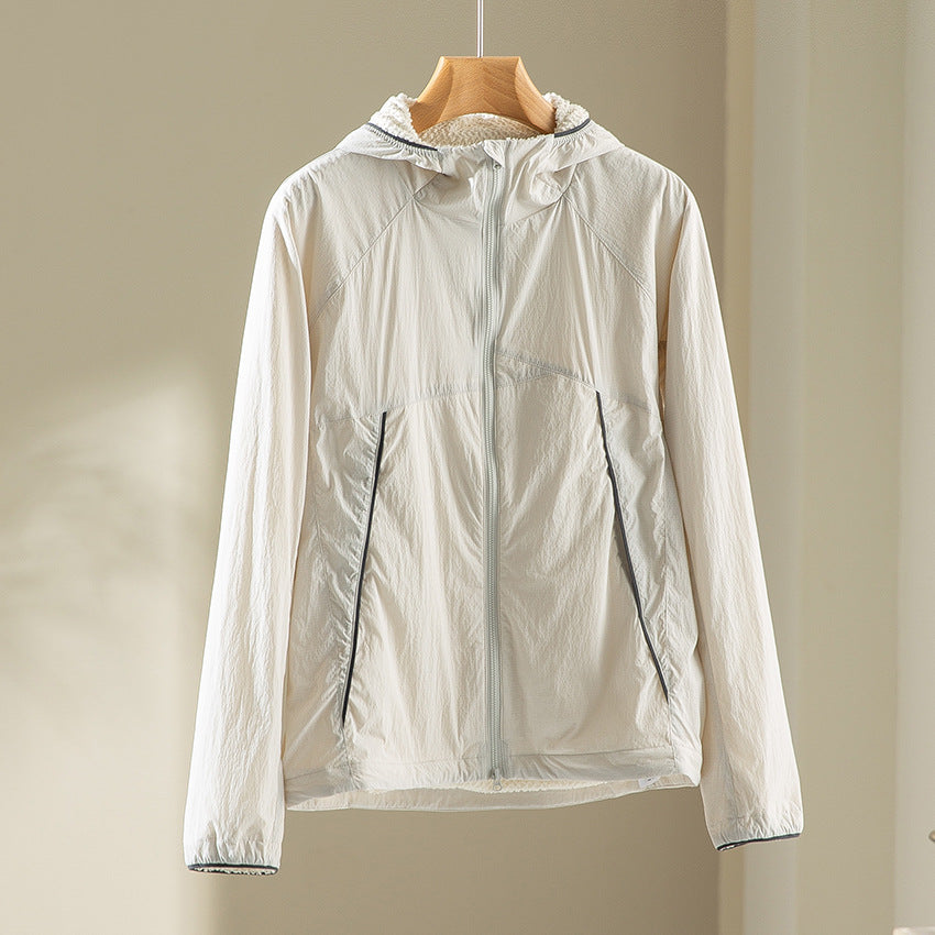 Men's lightweight wind and water-resistant hooded jacket with fleece inner lining and front zipper Mune Fashion