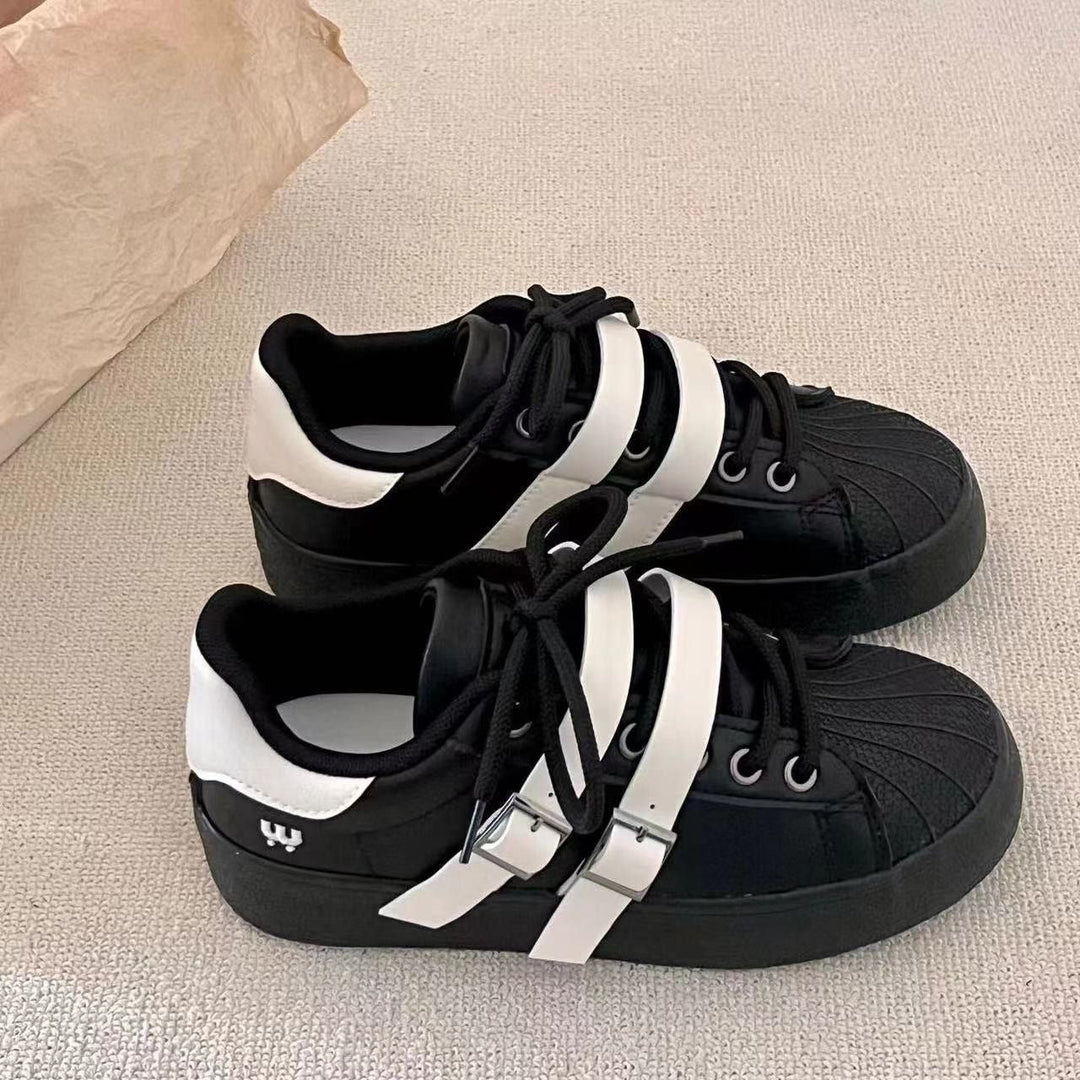 Women Sporty Sneakers with Innovative Lacing System Mune Fashion