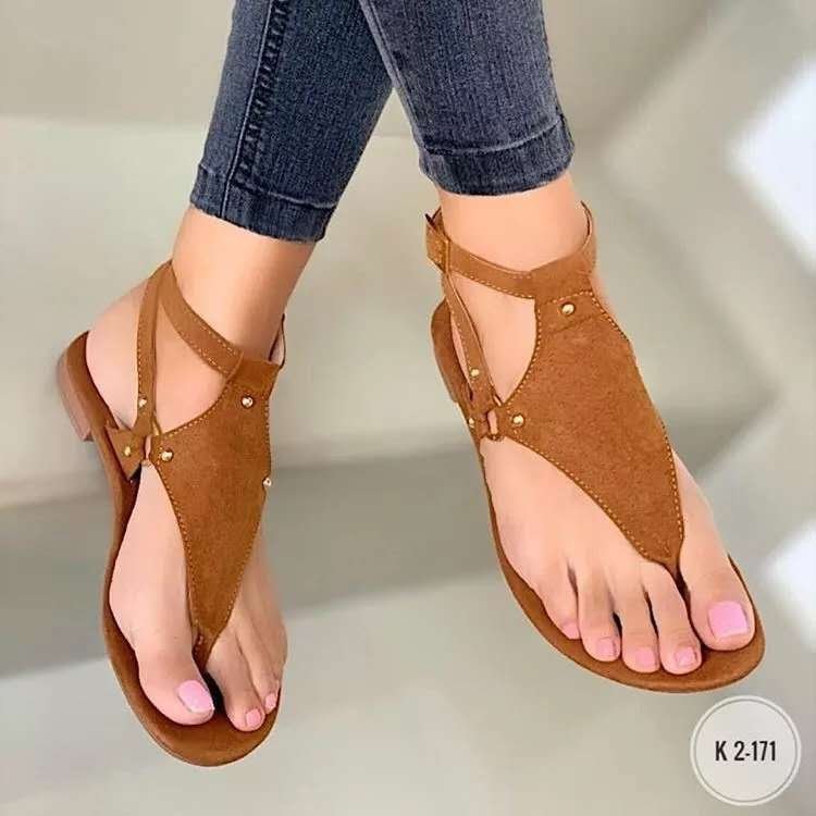 Damen T‑Riemen Sandalen mit Knöchelriemen, Veloursoptik und flacher Komfortsohle Mune Fashion