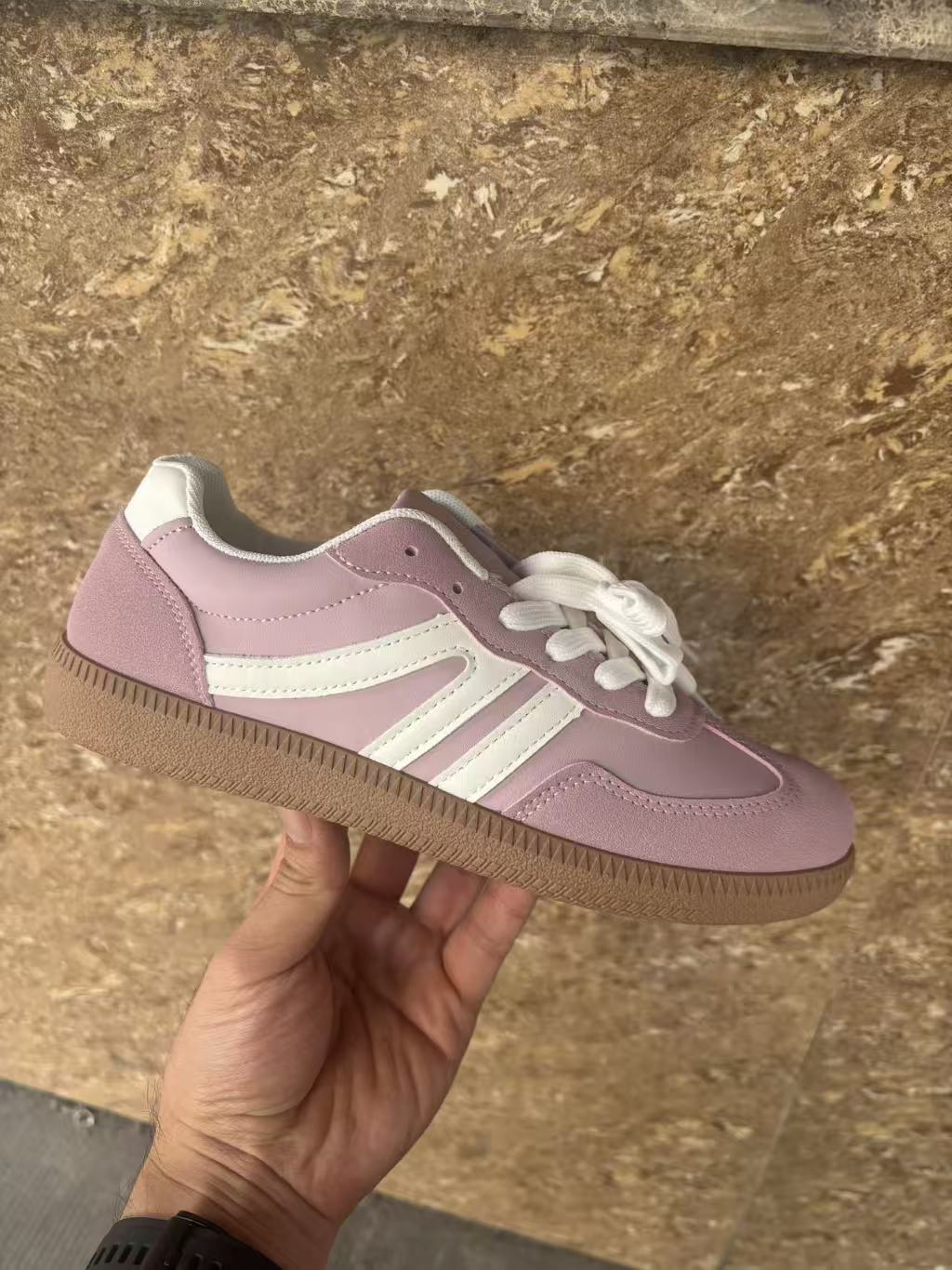 Damen Mary-Jane-Sneaker mit Klettverschluss und gepolstertem Komfortfußbett Mune Fashion