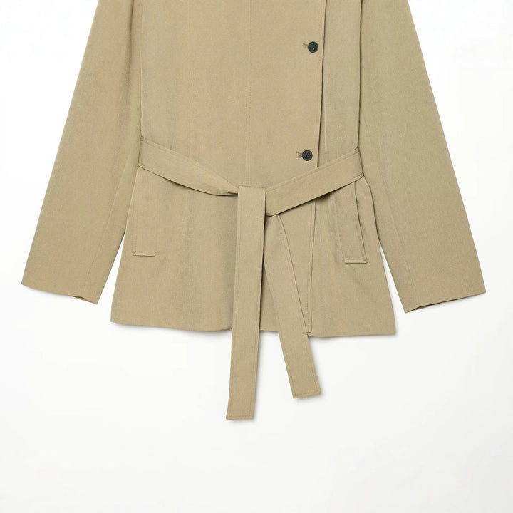 Women's short trench coat with high standing collar, waist belt and shoulder flaps Drune