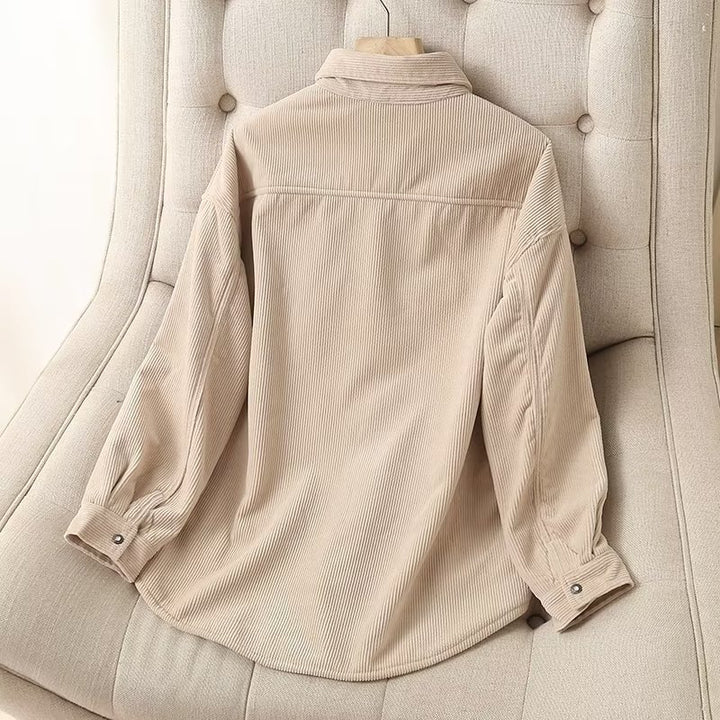 Women's oversized cord shirt jacket with padded teddy lining, patch pockets, and snap-button placket Mune Fashion