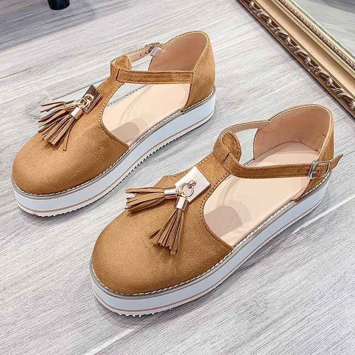 Women T-Strap Platform Sandal made of suede imitation with tassel appliqué and adjustable heel strap Mune Fashion