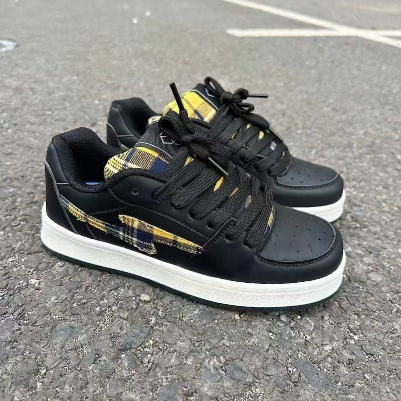 Women's sneakers in fashionable checkered design with comfortable cushioning Mune Fashion