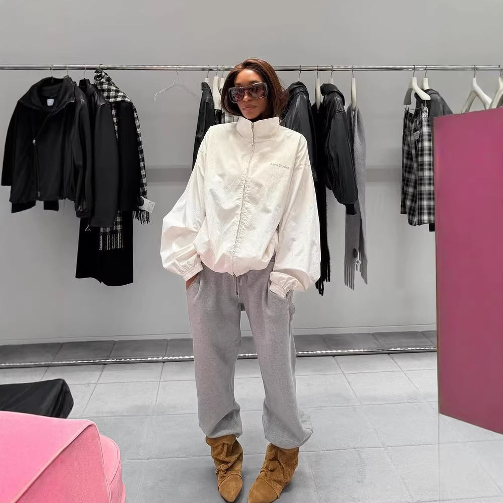 Women's Padded Boxy Jacket in Cropped Cut with Stand-up Collar and Concealed Fastening Placket Mune Fashion