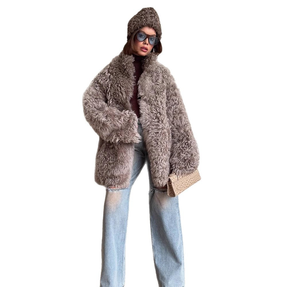Women's Oversize Faux Fur Coat with Curly Teddy Look and Wide Boxy Silhouette Mune Fashion